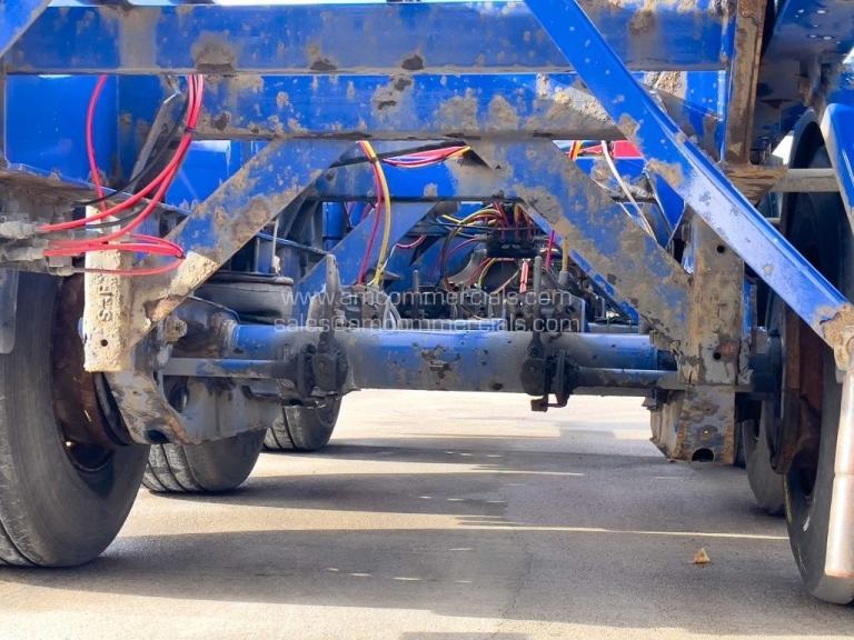 DENNISON SLIDING SKELETAL TRAILER 