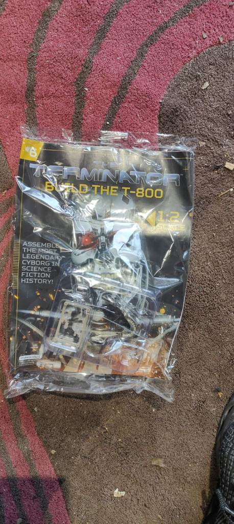 1:2 SCALE HACHETTE TERMINATOR BUILD THE T-800 EXCLUSIVE issue  6