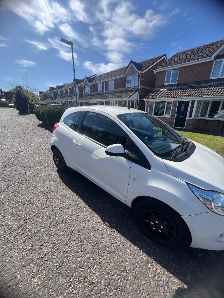 Ford, KA, Hatchback, 2012, Manual, 1242 (cc), 3 doors