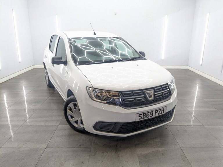 2020 Dacia Sandero 1.0 SCe Essential Hatchback 5dr Petrol Manual Euro 6 (75 ps) Hatchback Petrol ...