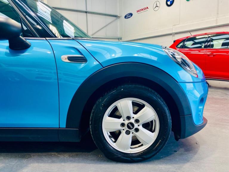 2018 MINI Hatch 1.5 One Euro 6 (s/s) 5dr HATCHBACK Petrol Manual
