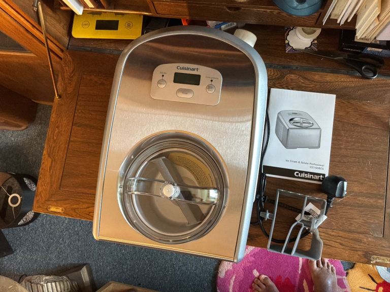 Cuisinart Ice Cream & Gelato Machine BRAND NEW ICE100BCU