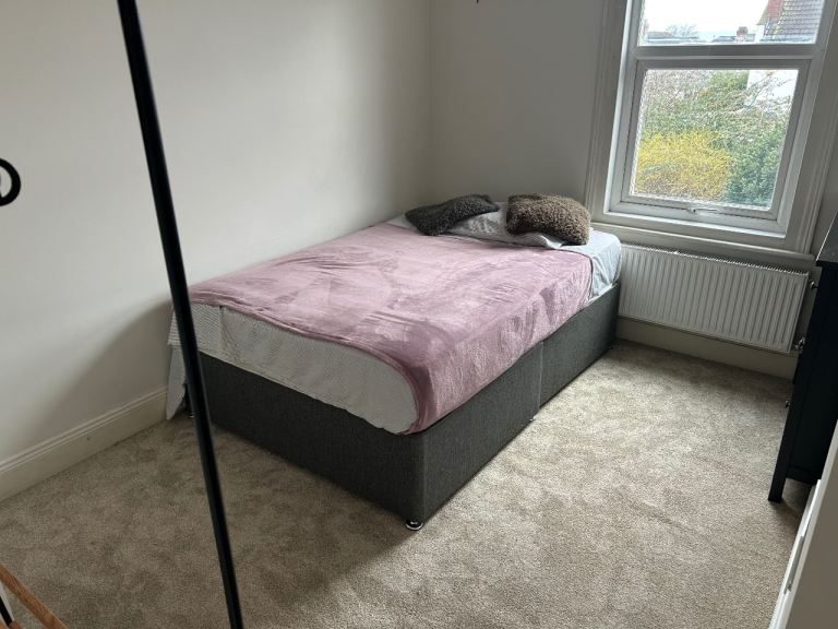 Furnished double room 
