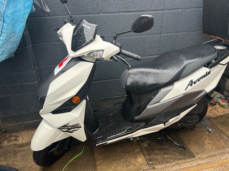 Suzuki, AVENIS, 2023, 124 (cc)