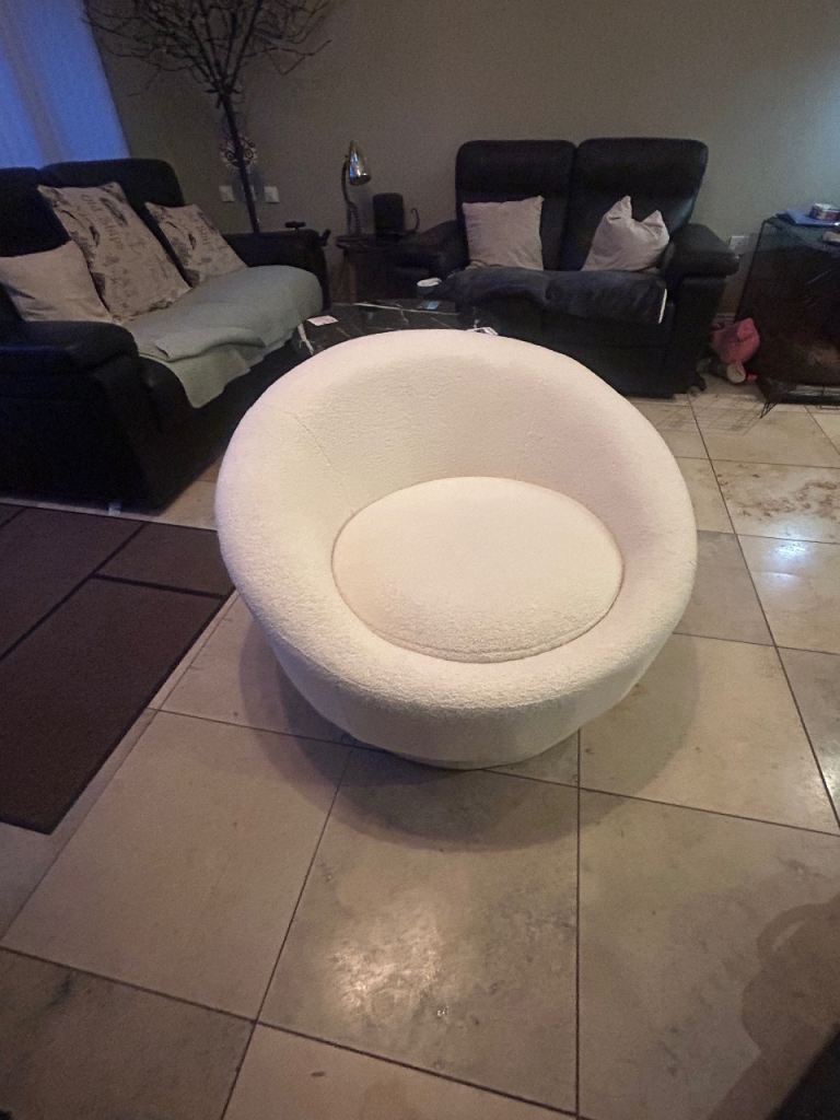 Boucle Swivel Chair