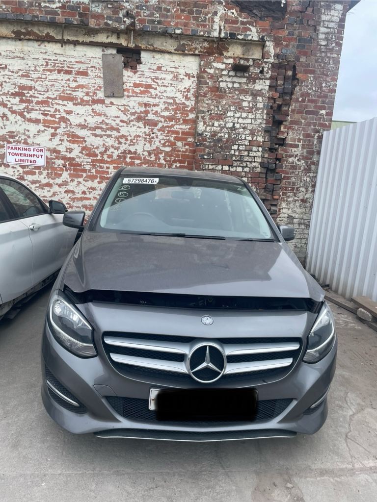 MERCEDES BENZ 200D SE W246 LCI BREAKING SPARE PARTS BONNET BUMPER WING HEADLIGHT MIRROR DOOR