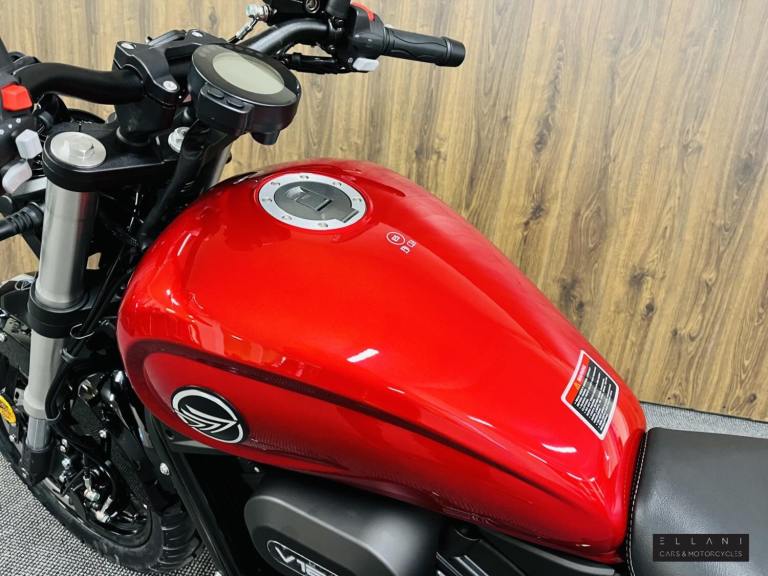 2025 Keeway RKV 125 C 125 Custom Cruiser Petrol Manual Euro 5 (12 ps) Custom Cruiser Petrol Manual