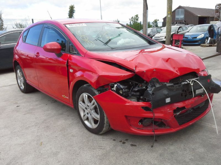 2010 SEAT LEON FR CR BREAKING SPARES AIRBAG LEATHER SEATS ALLOY DOORS AXLE HUBS CORNERS