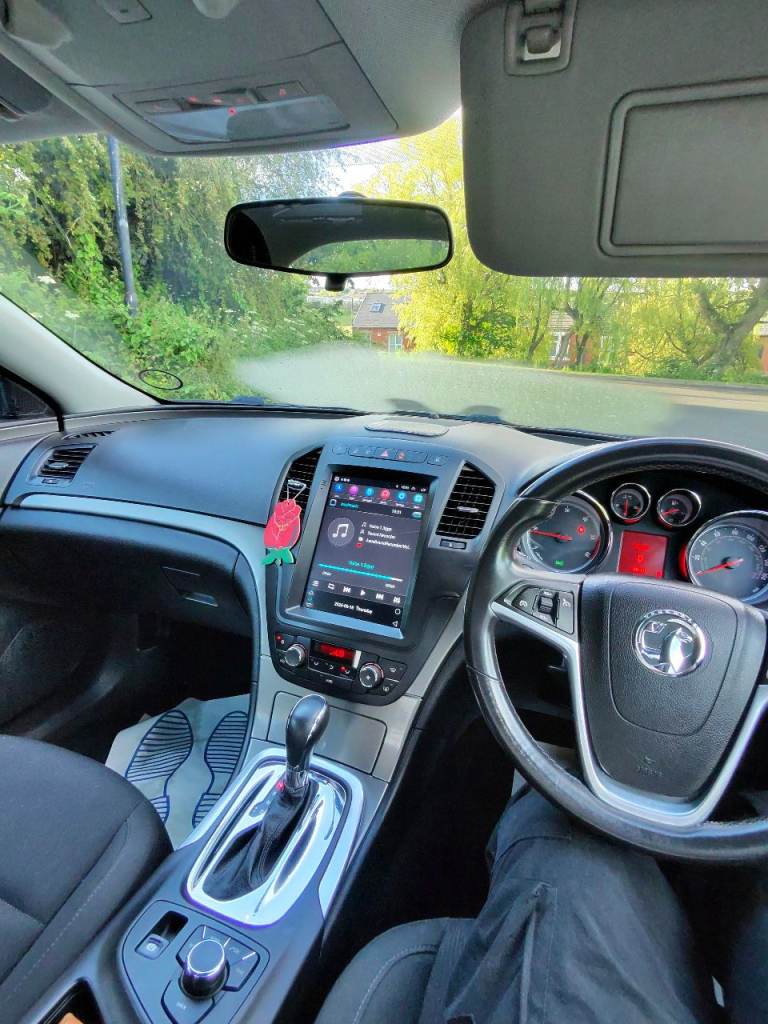 VAUXHALL INSIGNIA 2010 AUTO