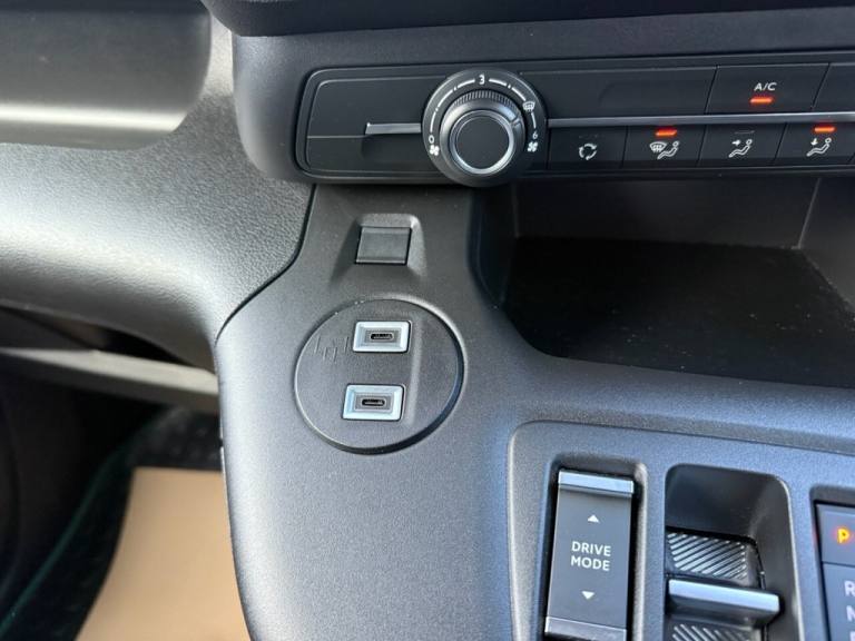 2025 Citroen Berlingo 100kW Plus XL 52kWh 5dr Auto [7 Seat] MPV ELECTRIC Automatic