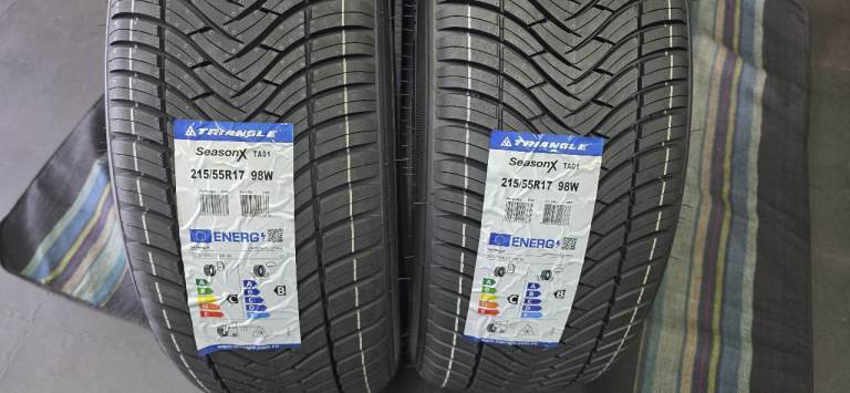 215 55 17   2 x NEW!! tyres Triangle SeasonX