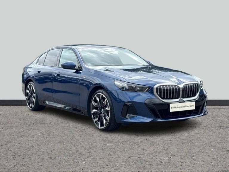 BMW 5 SERIES 520i M Sport 4dr Auto