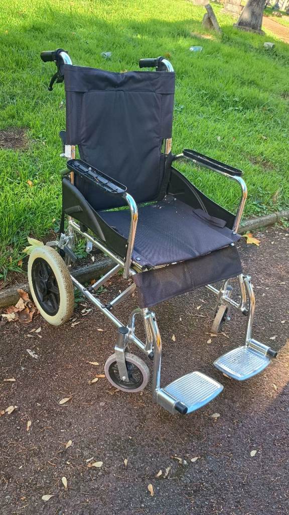 Lightweight Manual Wheelchair ( folding ) good condition, £20.00 for Sale
