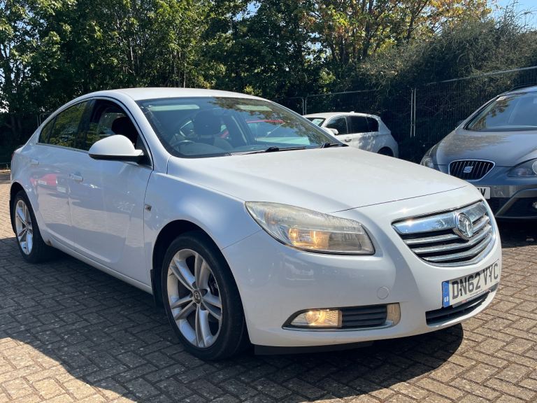 Vauxhall, INSIGNIA, Hatchback, 2012, Manual, 1956 (cc), 5 doors