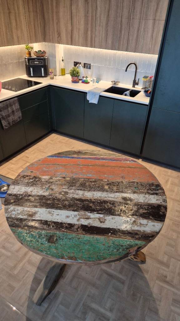 Rustic Reclaimed Wood Round Dining Table