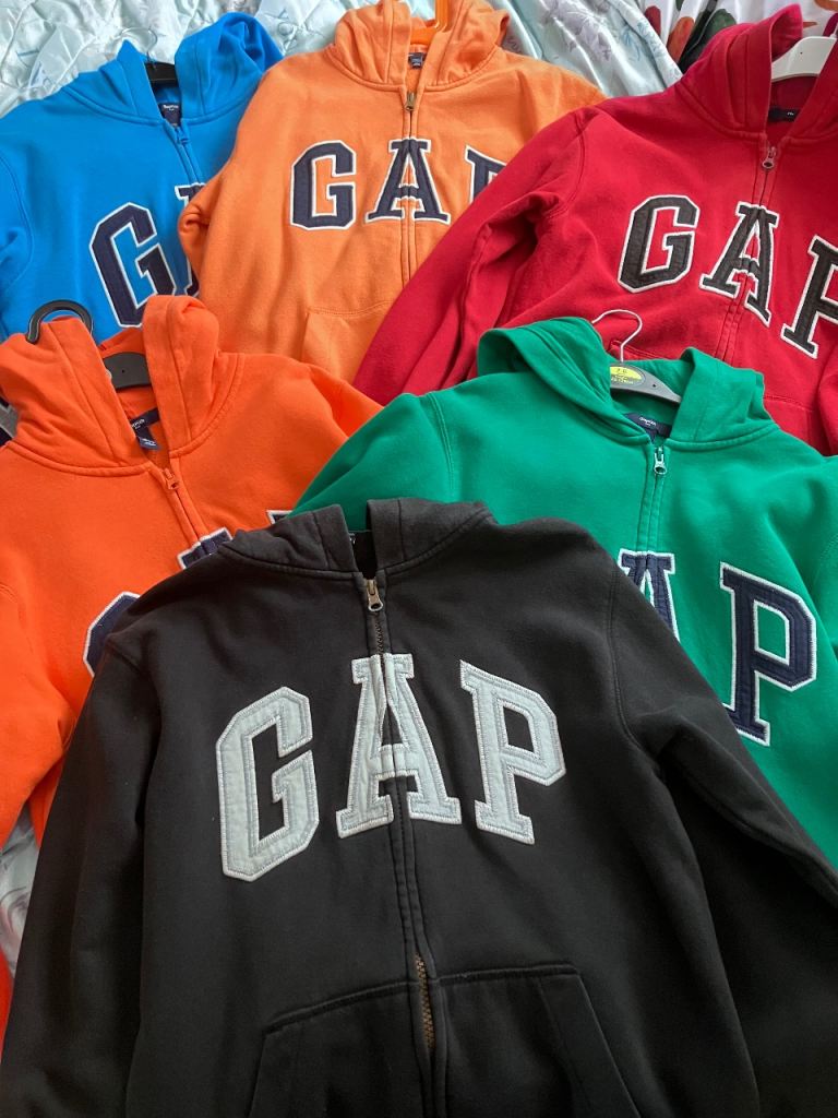 Bundle of 7 Gap hoodies age 12-13