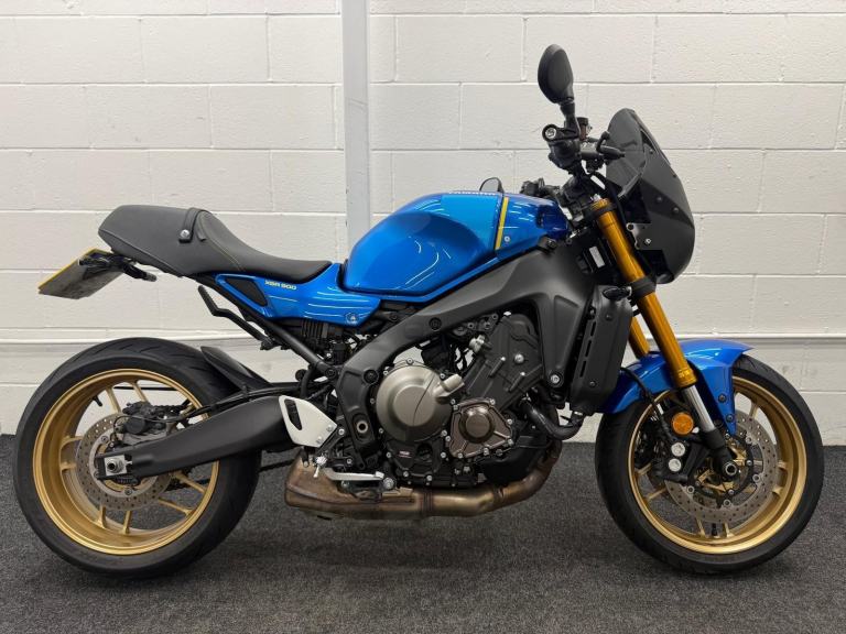 YAMAHA XSR 900 **TAIL TIDY - POWER BRONZE SCREEN -12 MONTH MOT  **