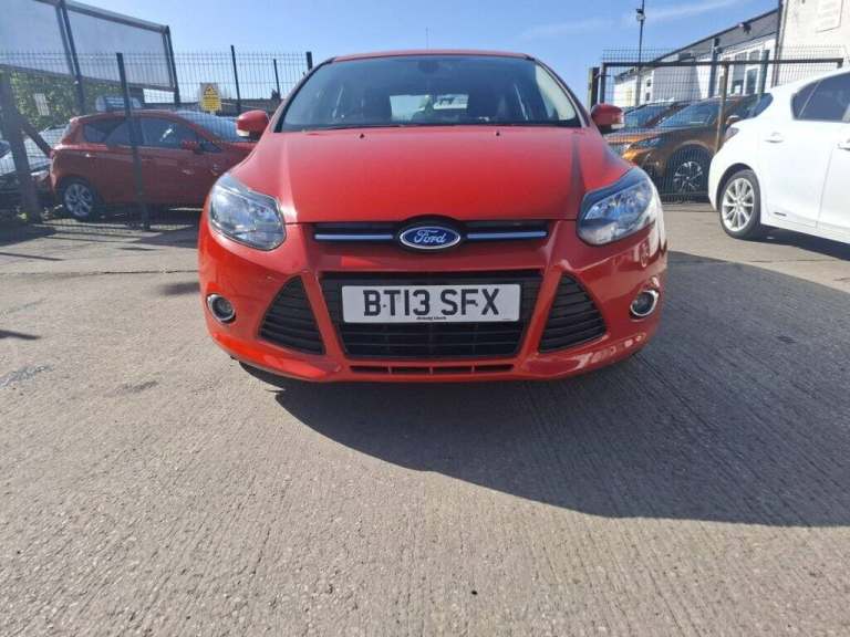 2013 Ford Focus 1.0T EcoBoost Titanium Hatchback 5dr Petrol Manual Euro 5 (s/s) (125 ps) Hatchbac...