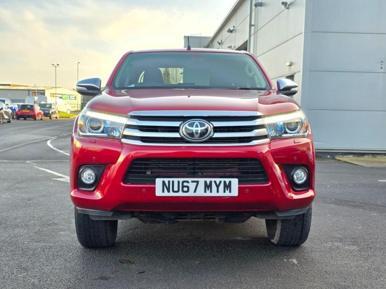2017 Toyota Hilux Invincible D/Cab Pick Up 2.4 D-4D PICK UP DIESEL Manual