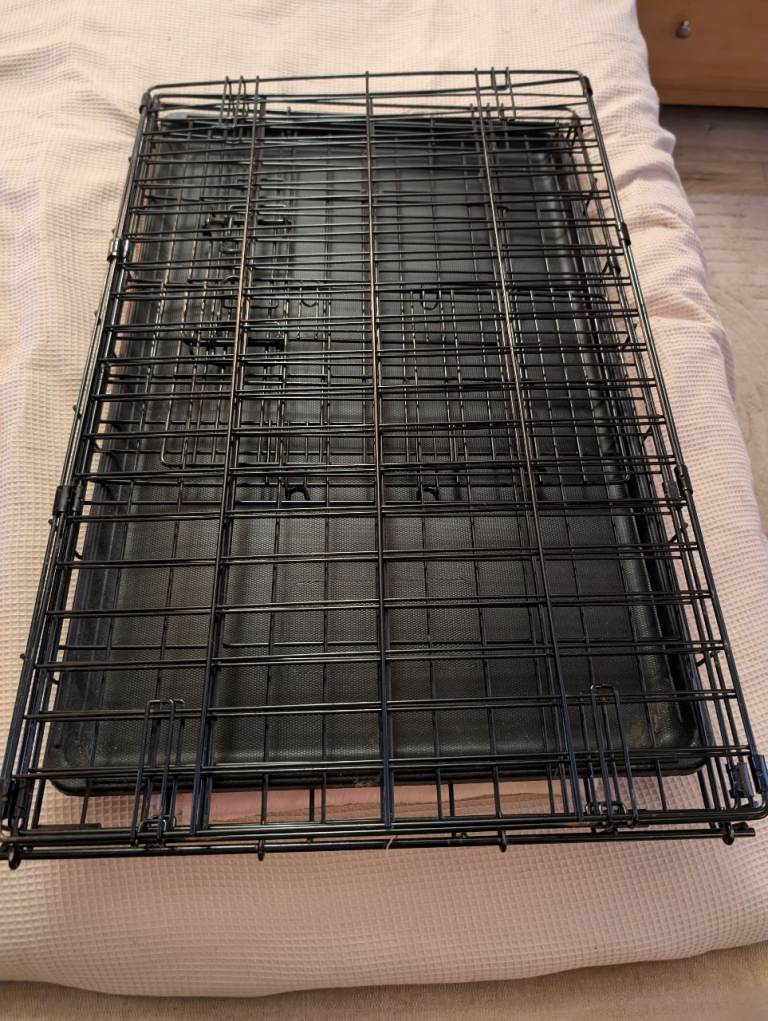 Used Medium Dog crate 