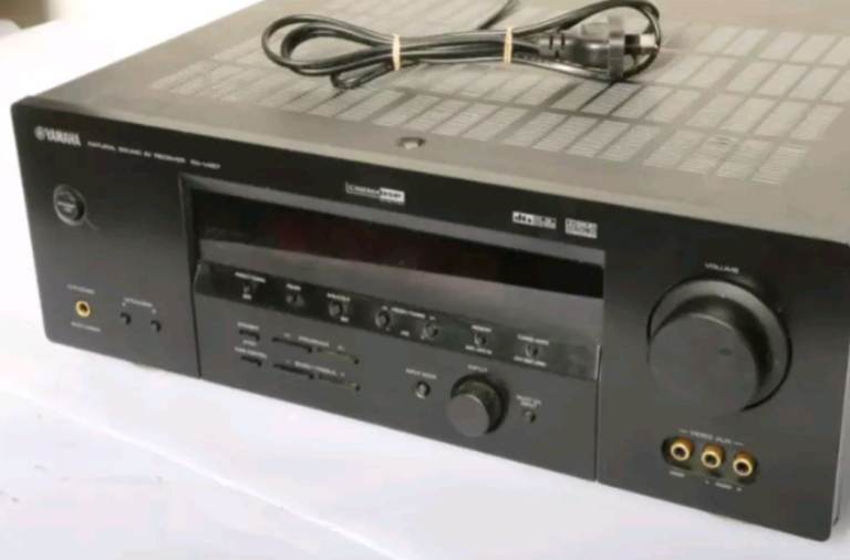 Yamaha Amplifier V457