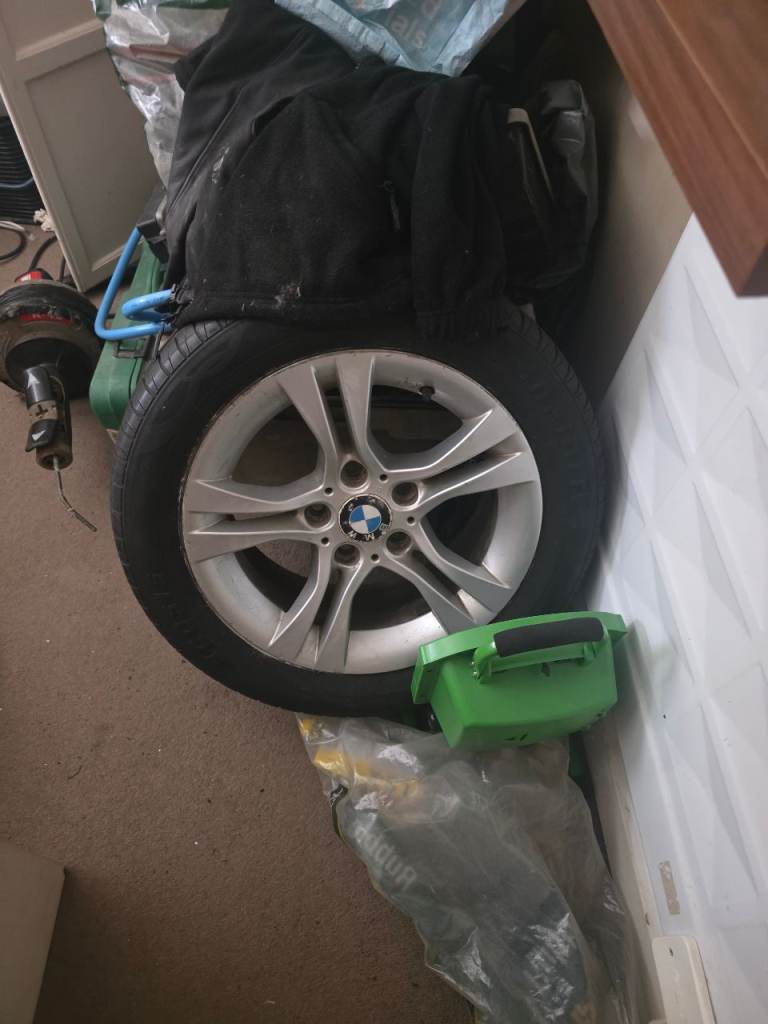 Bmw alloy and tyre