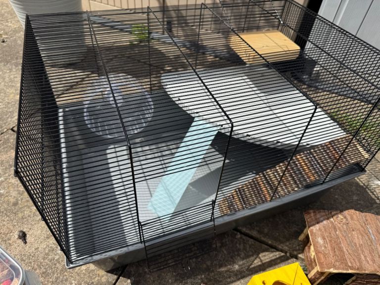 X-Large hamster cage with loads accessories , food and bedding , excellent condition , spondon 