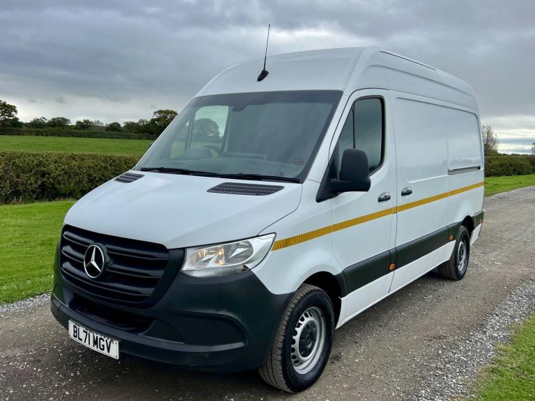 MERCEDES-BENZ SPRINTER 2.0 315 CDI Progressive L2 MWB WITH AIR CON White Manual