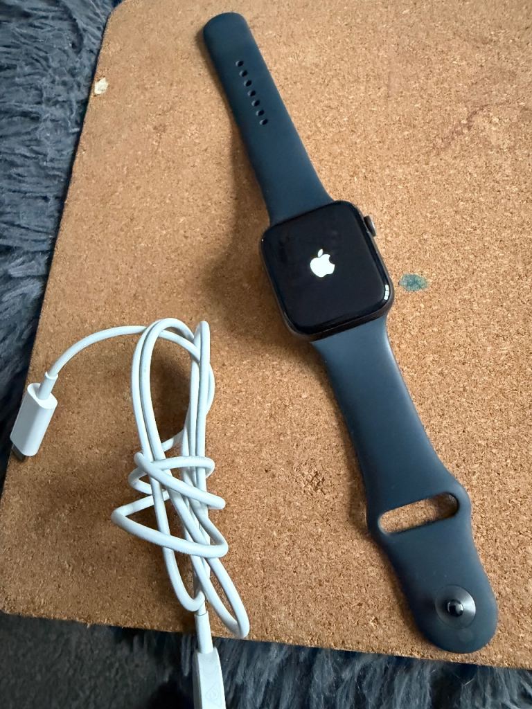 Apple Watch Series 5 GPS 45mm Blue Aluminium