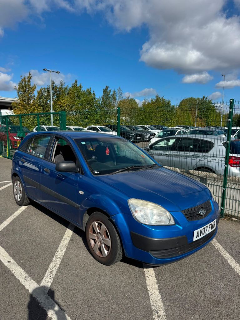 Kia, RIO, Hatchback, 2007, Manual, 1399 (cc), 5 doors