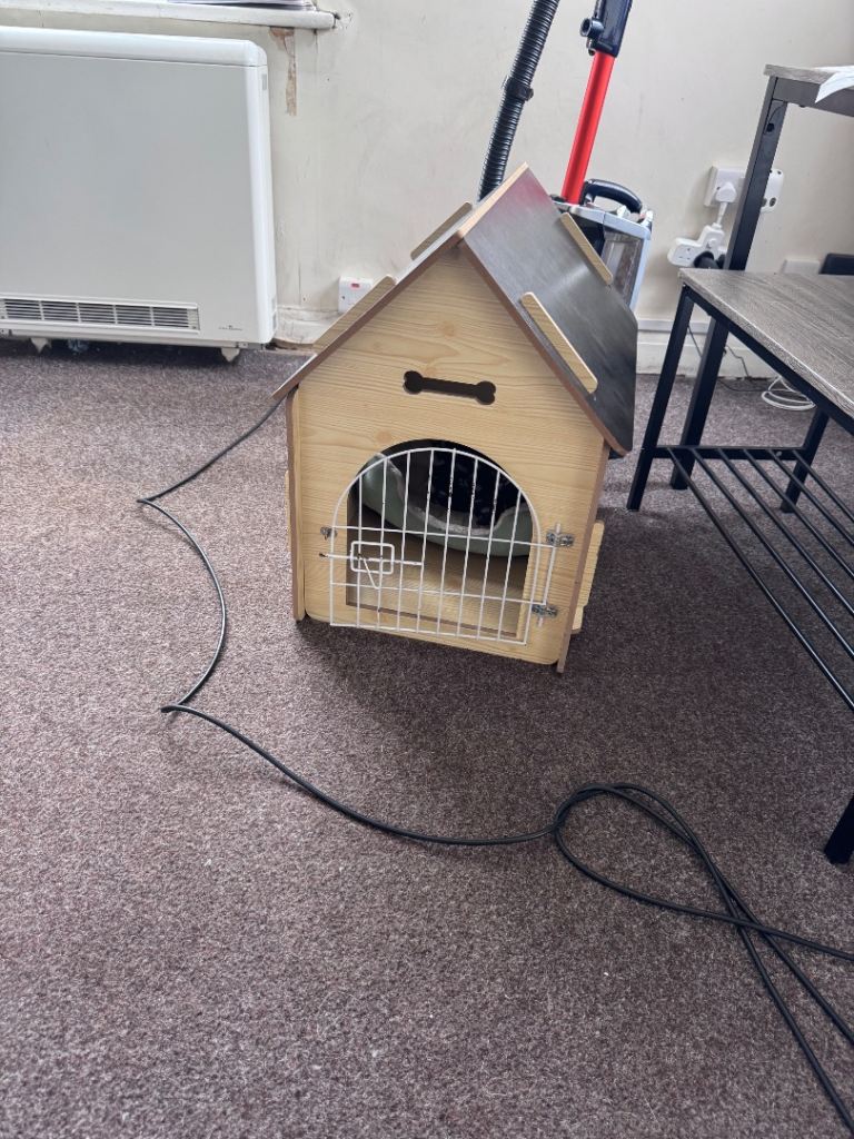 Wooden Dog House 