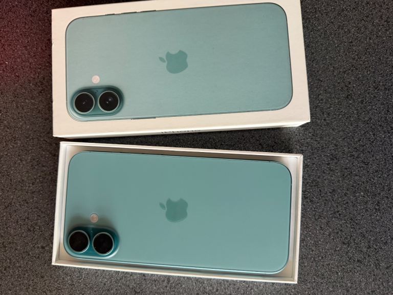 Apple iPhone 16 plus - 128gb