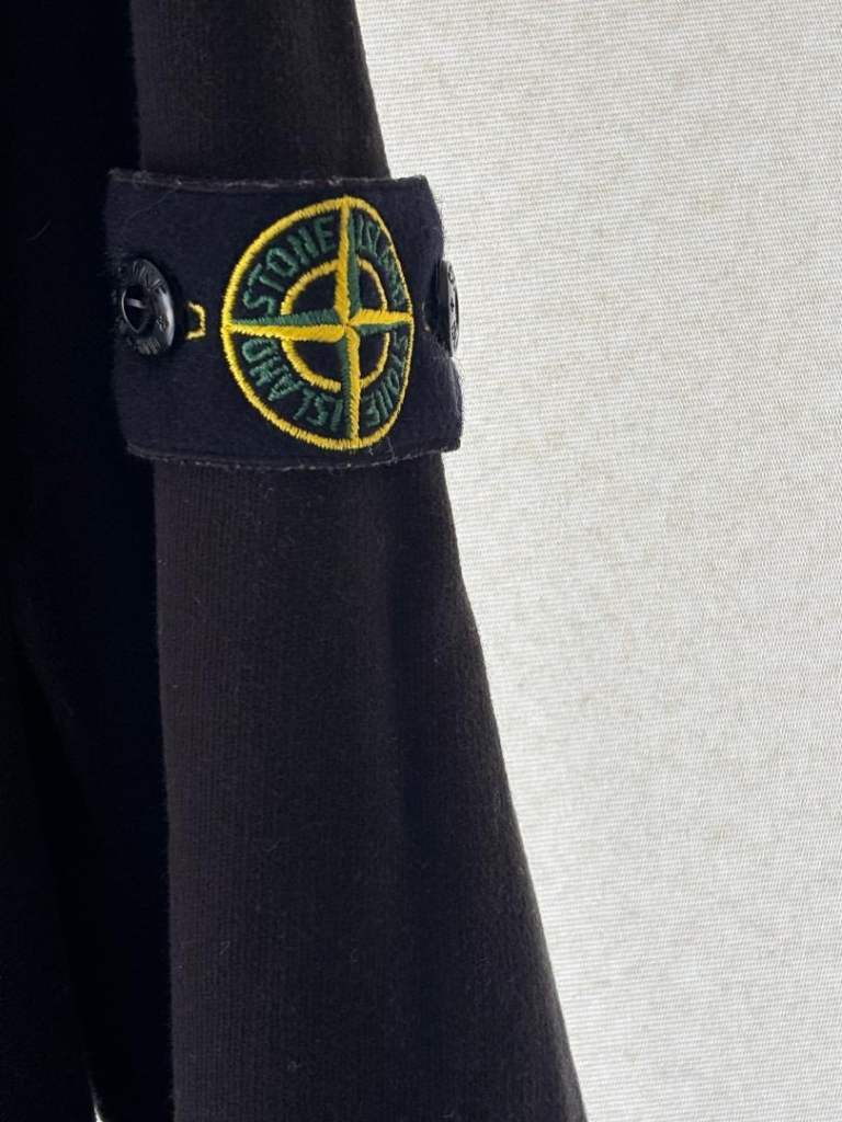 Stone Island Boys Black Crewneck Jumper. Aged 14. Great condition. Cost £105, accept £18 ono