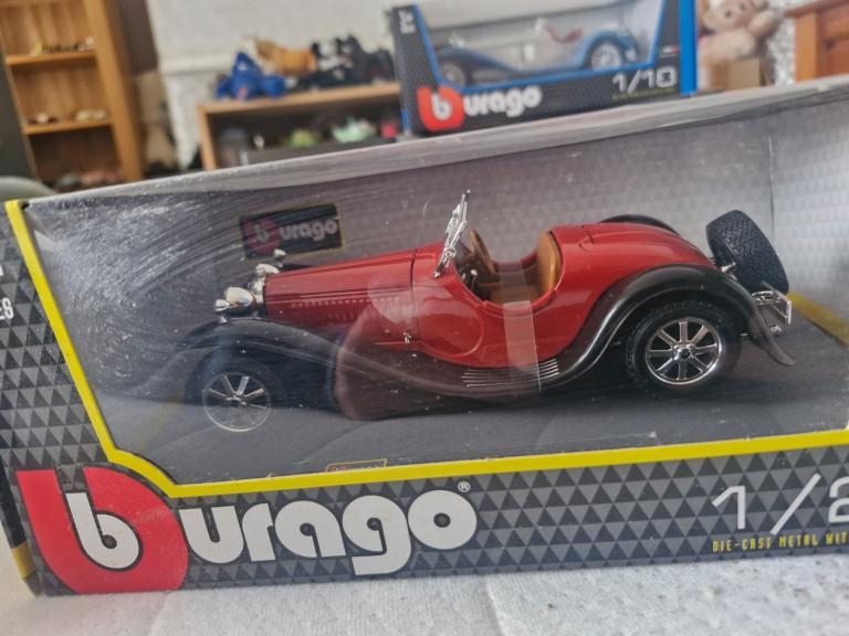 Bburago 1/18 Scale Bugatti Type 59 Die-Cast Model Car