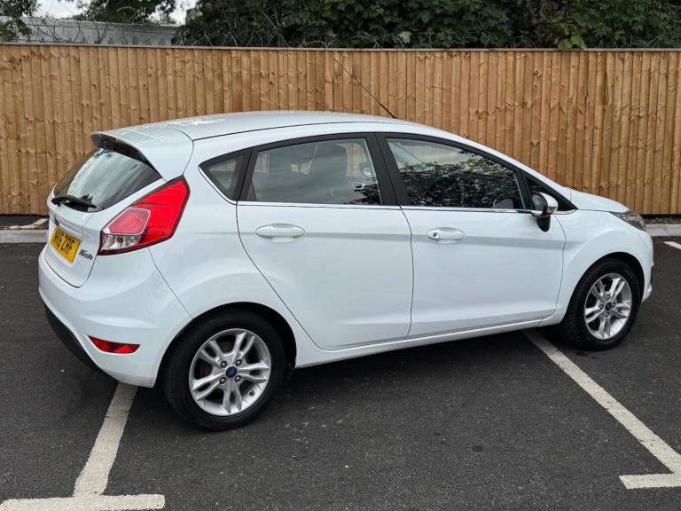 2016 Ford Fiesta 1.25 82 Zetec 5dr HATCHBACK Petrol Manual