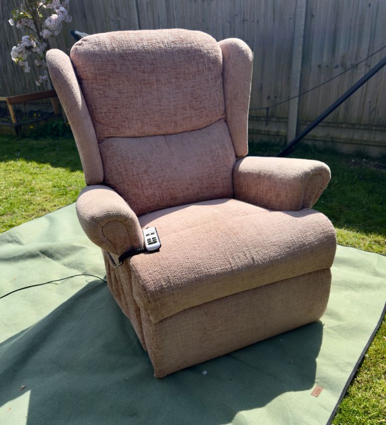 Sherborne XL rise and recline chair 