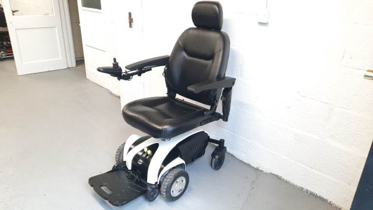 Travelux Venture Powerchair small footprint with rising seat  ** I Can Deliver **