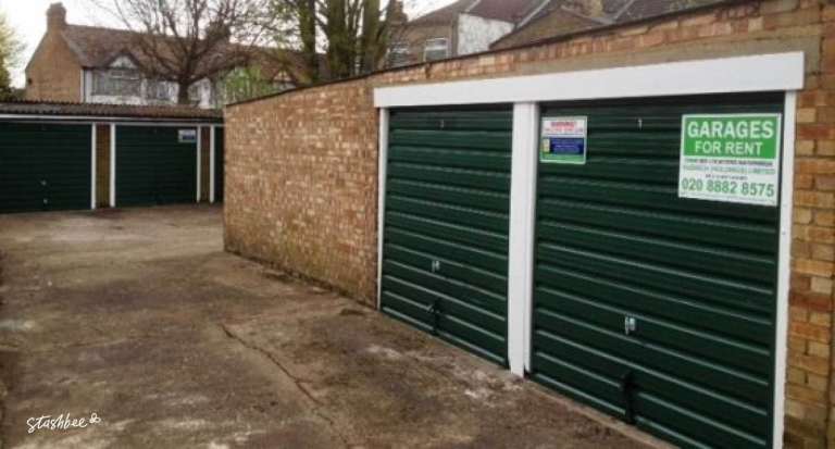 Garage to rent in London (N9) | Stashbee