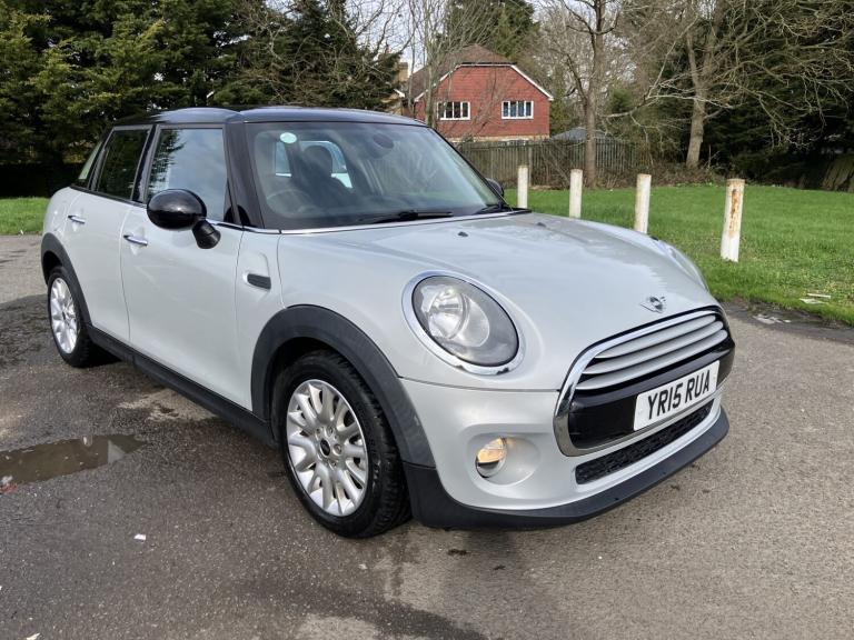 MINI HATCH 1.5 5-Door Hatch Cooper D 2015
