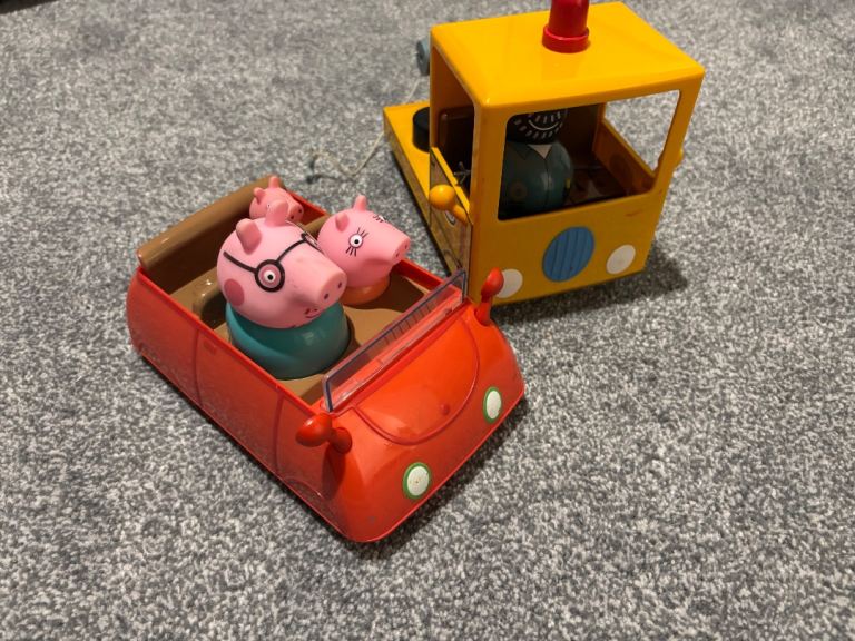 Peppa pig recovery truck