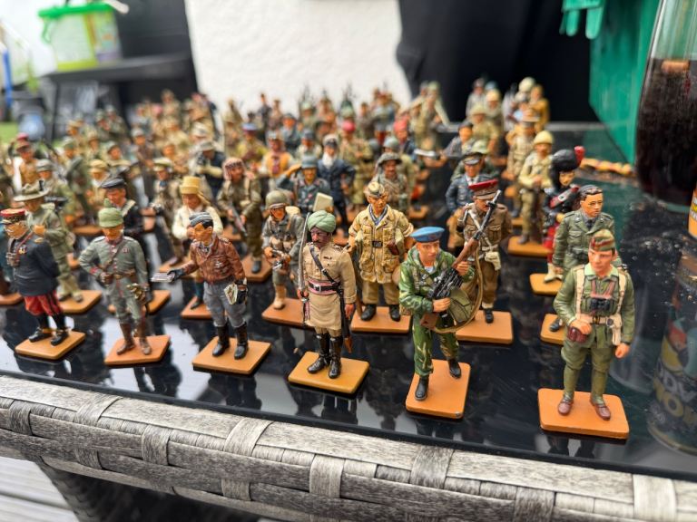 Large Collection of Toy Soldiers - Various Uniforms & Poses