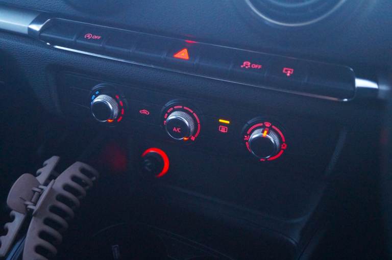 2013 Audi A3 1.6TDI 5dr.(📢TAX £20❗) 6-Speed 12-MOT SatNav 17" Black