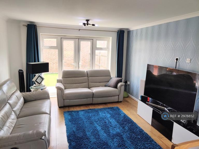 4 bedroom house in Redhouse Way, Swindon, SN25 (4 bed) (#2978852)