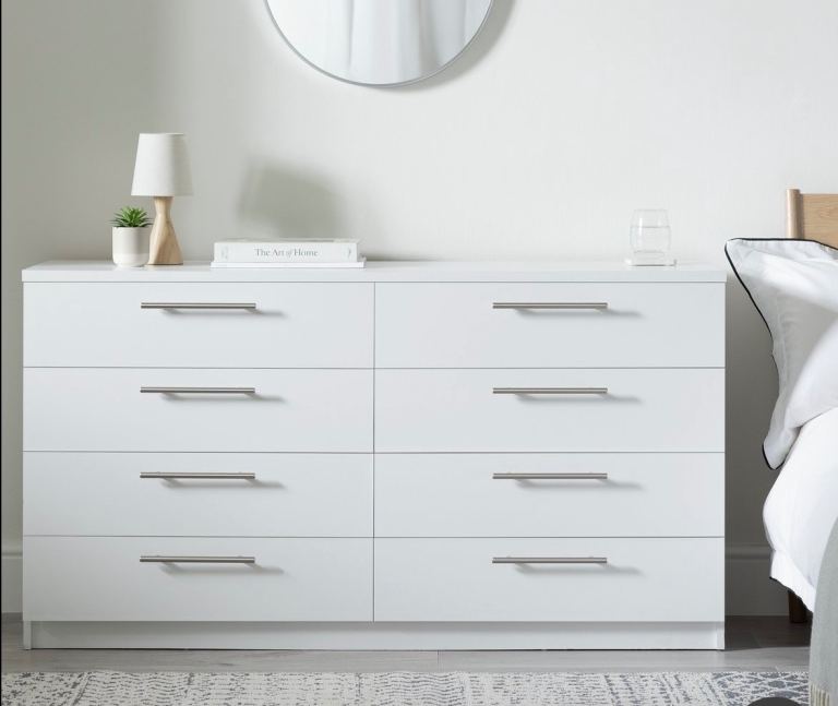 Brisbane 4+4 white chest of drawers 