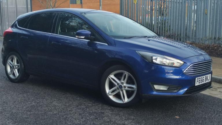 2016 Ford Focus 1.0T EcoBoost Zetec Euro 6 (s/s) 5dr HATCHBACK Petrol Manual