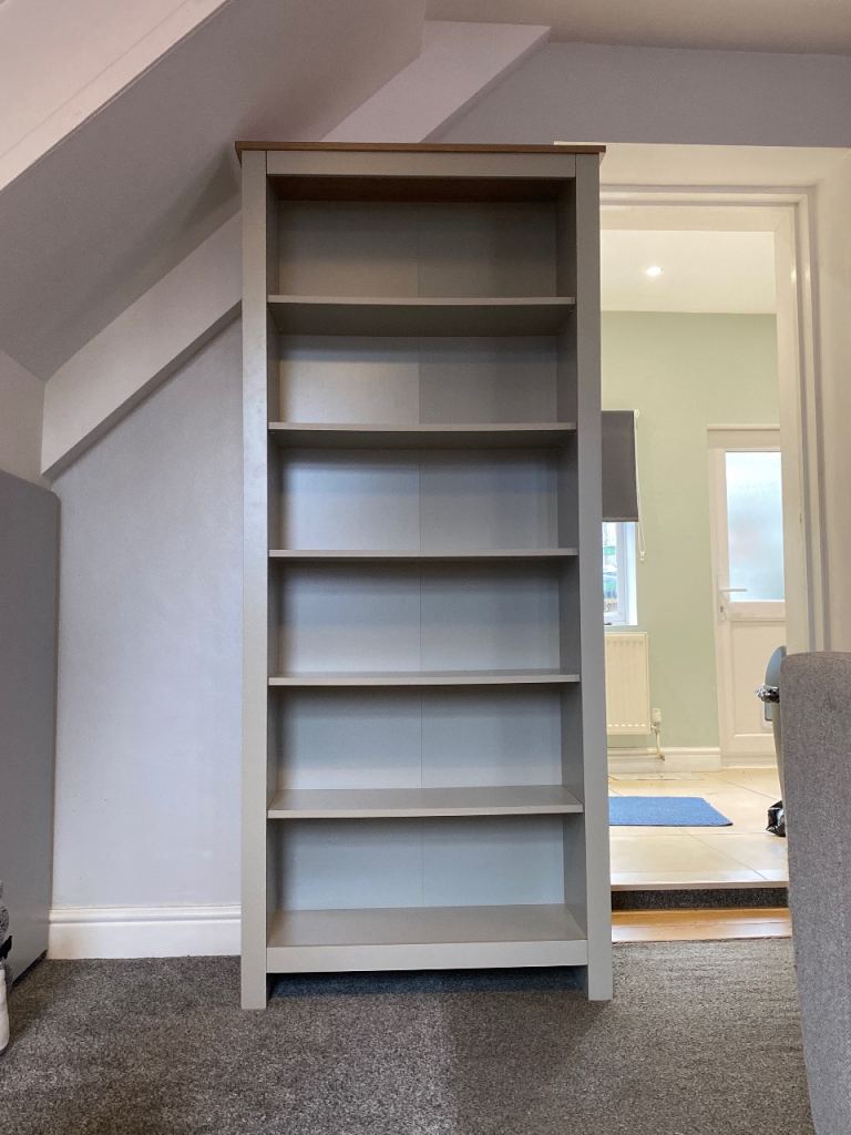 Bookcase/Bookshelf 
