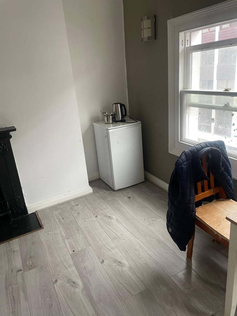 Two Double Bed flat Brighton City Center - Close To Railway Station
