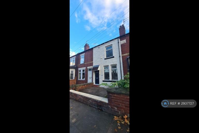 3 bedroom house in Castleford Road, Normanton, WF6 (3 bed) (#2937727)