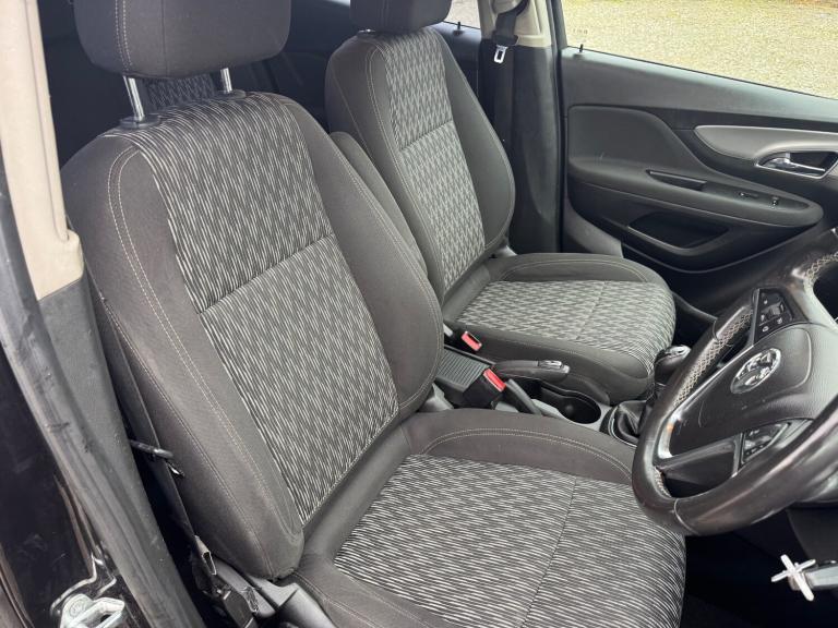 2014 Vauxhall Mokka 1.6i Exclusiv 5dr HATCHBACK Petrol Manual