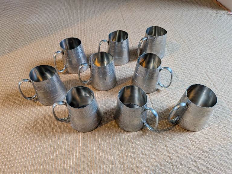 Vintage pewter tankards 